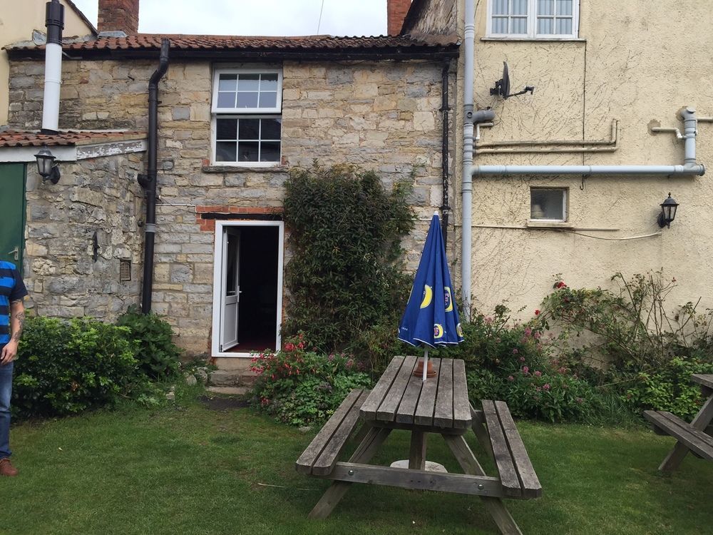Langport The Old Pound Inn מראה חיצוני תמונה
